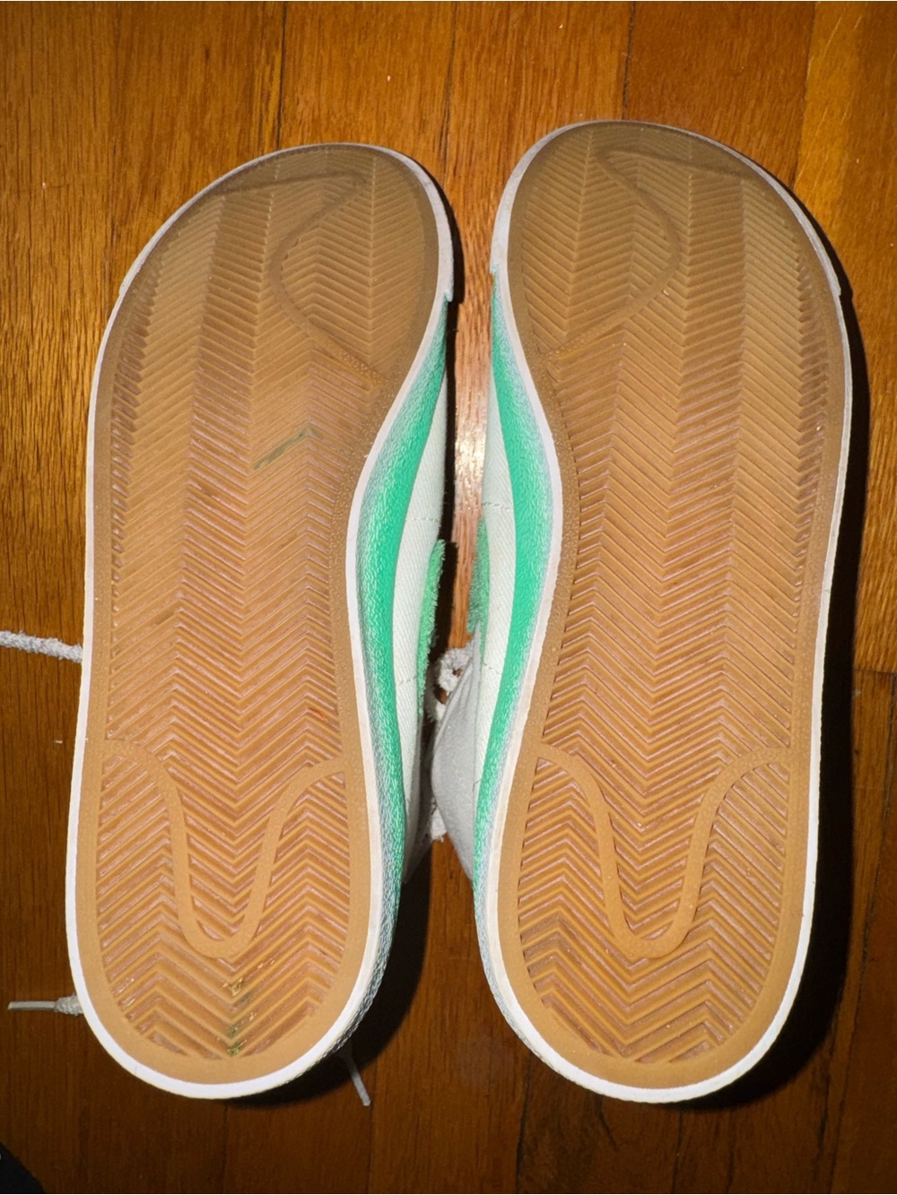 Nike Blazer Mid 77 Chenille Swoosh Green Fade Shoe - Picture 6 of 7